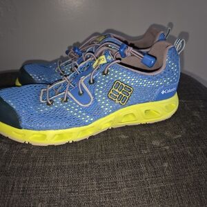 Columbia Mens Blue and Yellow Water Shoes